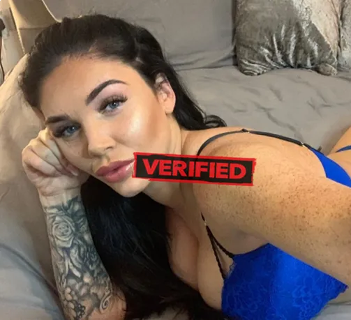 Amanda fucker Erotic massage Profondeville