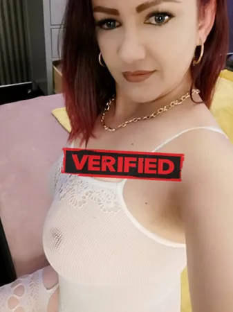 Annette pussy Prostitute Hawalli